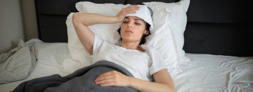 Mujer con dolor de cabeza